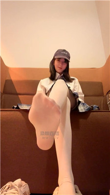 【暴暴】白丝裸足诱惑    260127-6