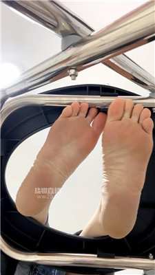 【乐乐】裸足专场    260302-15